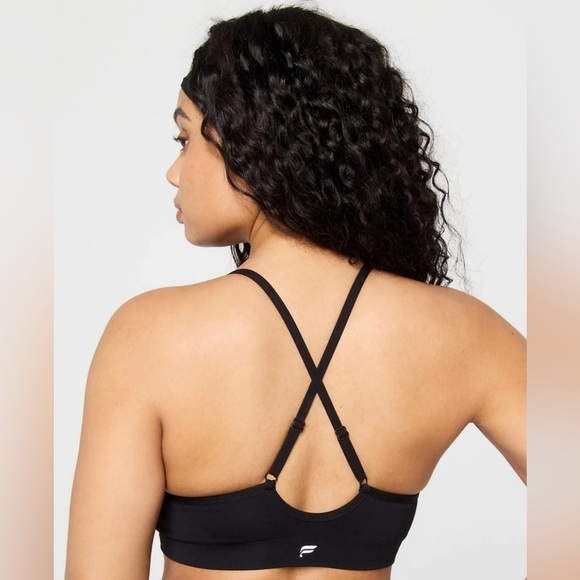NWT, Fabletics Sleek Seamless Low Impact Bra, Black - Picture 2 of 4